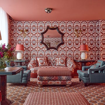 The lobby of the hotel by Lorenzo Castillo.