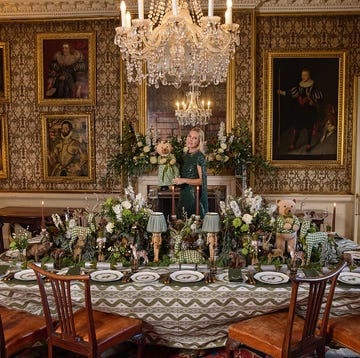 alice naylor leyland with a mrs.alice tablescape (c)2025 dan kennedy alice naylor leyland with a mrs.alice tablescape (c)2025 dan kennedy