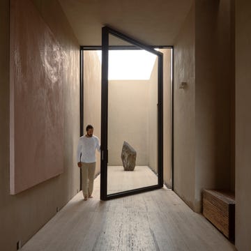 buscamos utilizar minimo materiales para obtener maximo resultado, asi describe jorge garibay architects el diseno de esta hacienda aire monacal