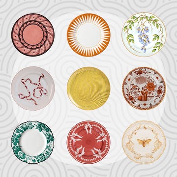 Collection of decorative plates arranged in a grid pattern.