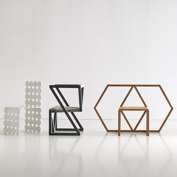 sillas geometricas de varios colores de sara leonor